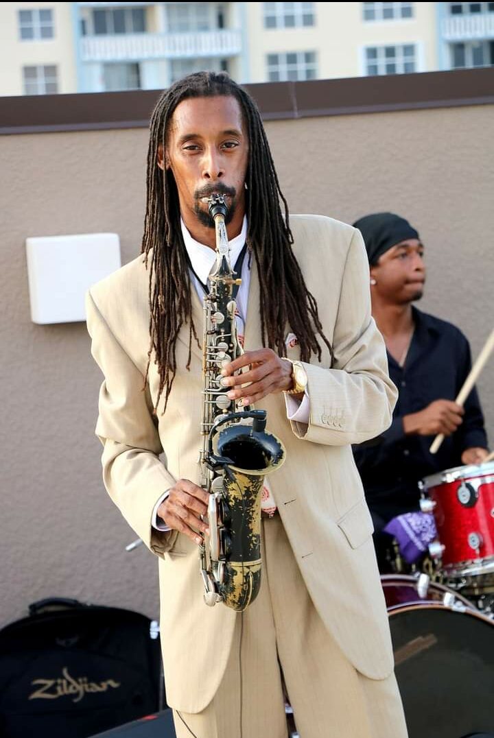 Saxman305